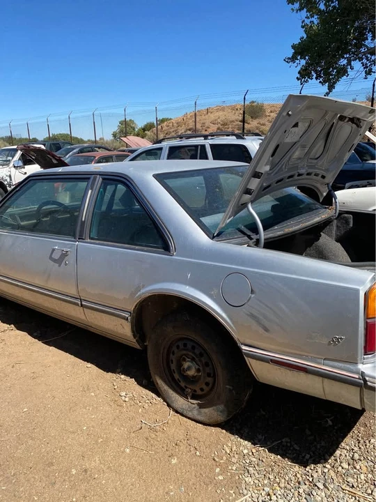 1998 Oldsmobile 88 - Image 7 of 8