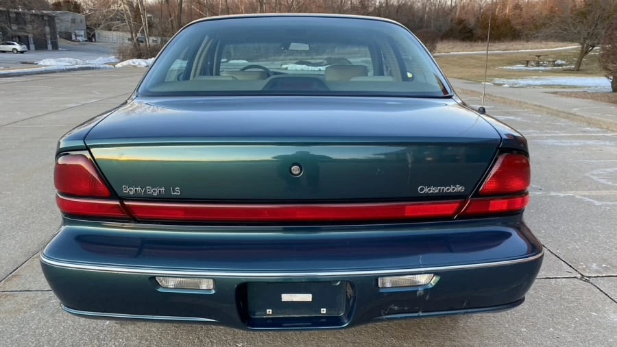 1998 Oldsmobile 88 - Image 10 of 15