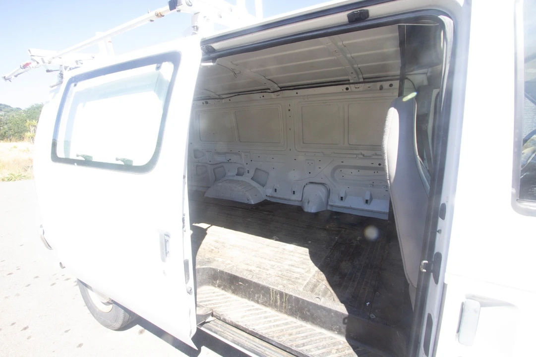 1998 Ford Econoline Van - Image 7 of 14
