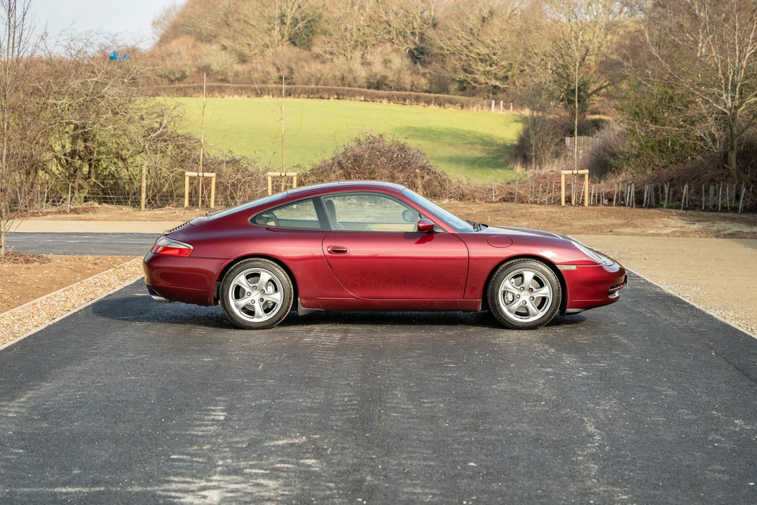 1998 Porsche 996 Carrera - Image 9 of 31