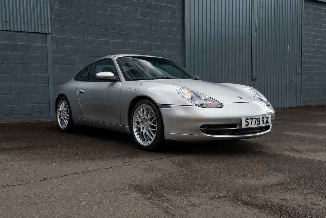 1998 Porsche 996 Carrera - Image 10 of 31