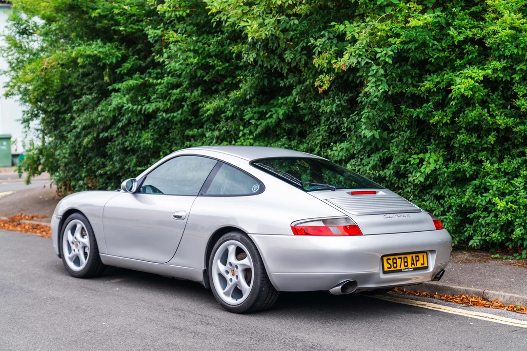 1998 Porsche 996 Carrera - Image 13 of 31