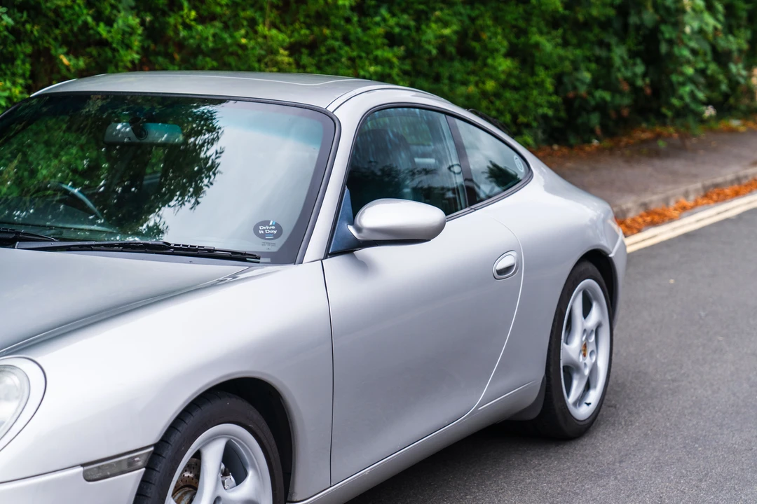 1998 Porsche 996 Carrera - Image 22 of 31