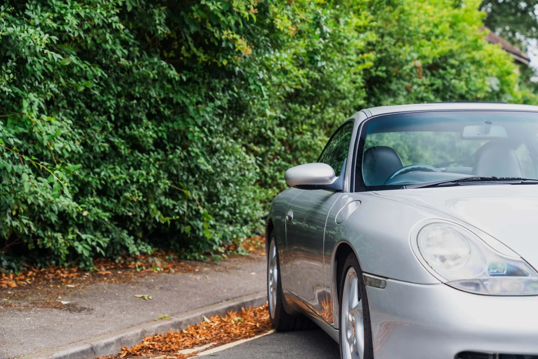 1998 Porsche 996 Carrera - Image 28 of 31