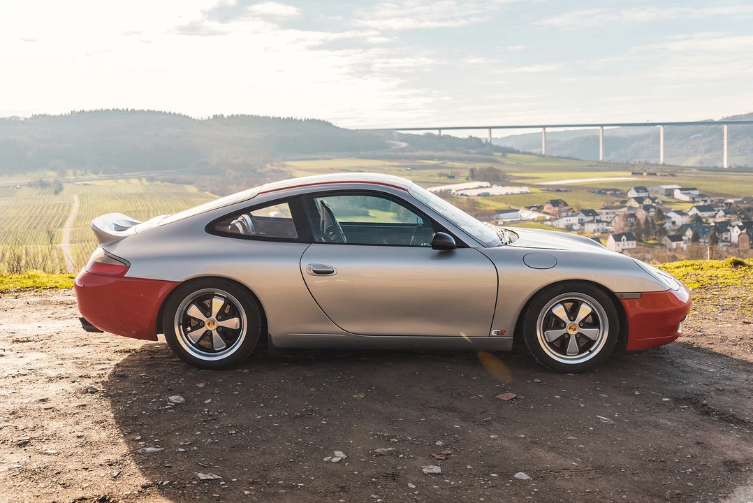 1998 Porsche 996 Carrera - Image 22 of 31