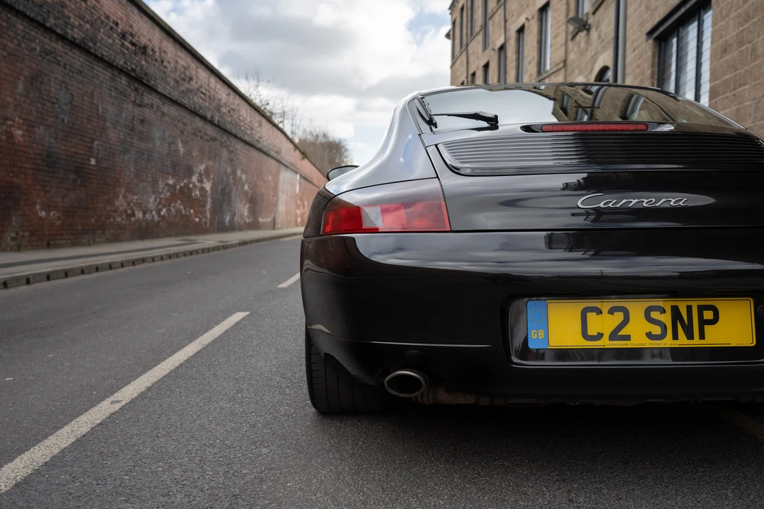 1998 Porsche 996 Carrera - Image 16 of 31