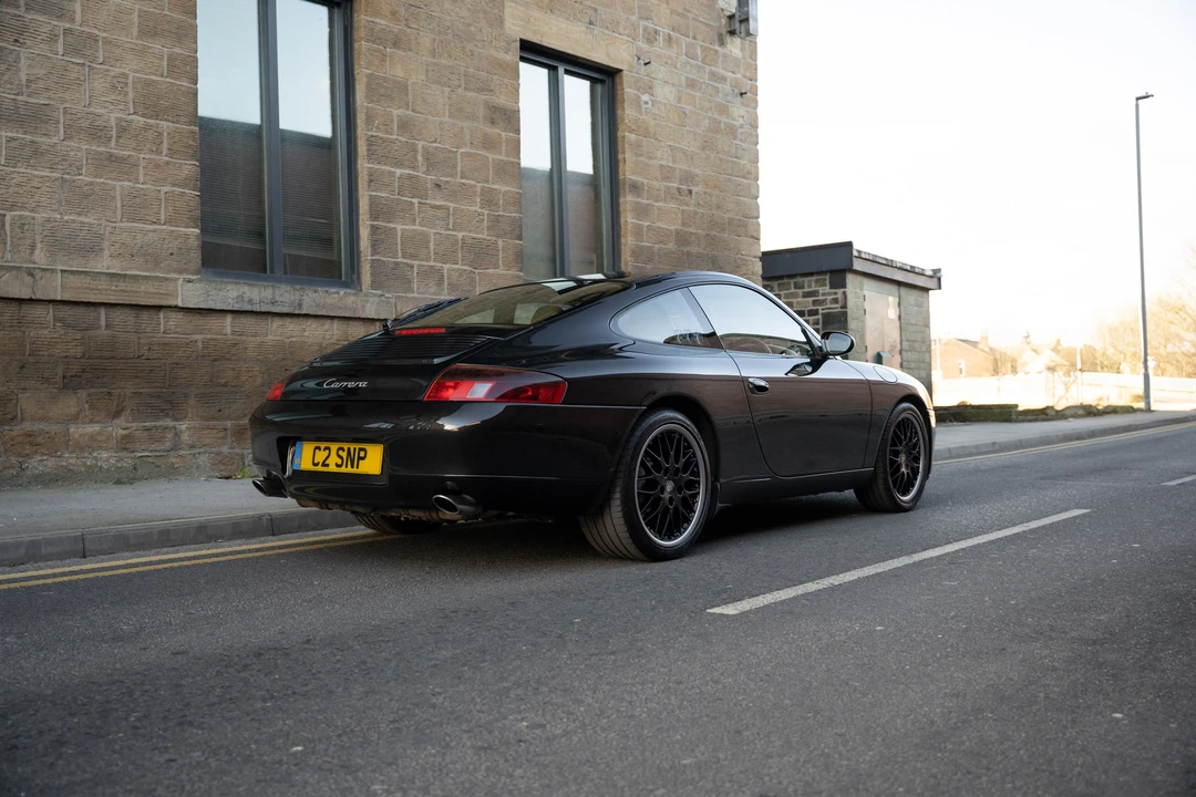1998 Porsche 996 Carrera - Image 6 of 31