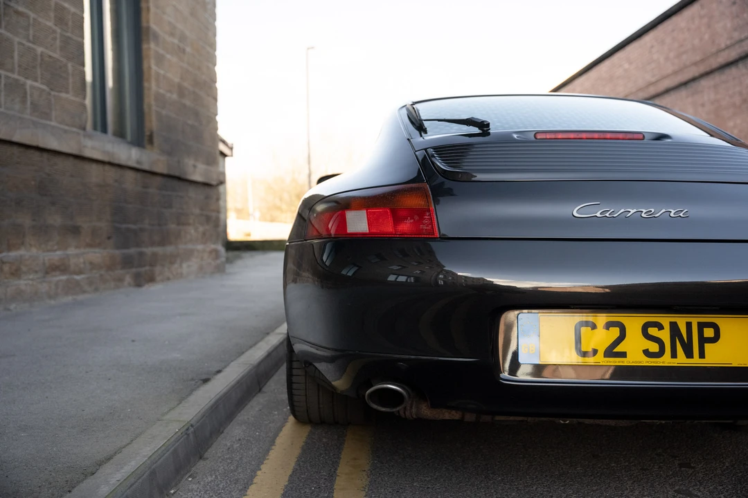 1998 Porsche 996 Carrera - Image 27 of 31