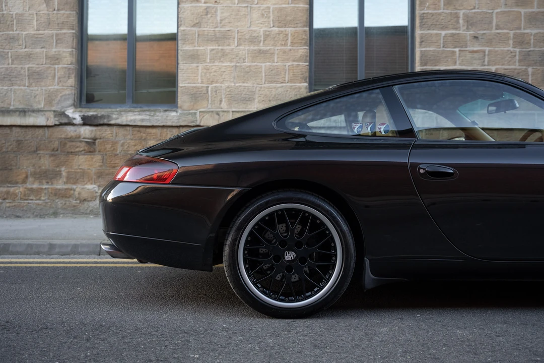 1998 Porsche 996 Carrera - Image 24 of 31