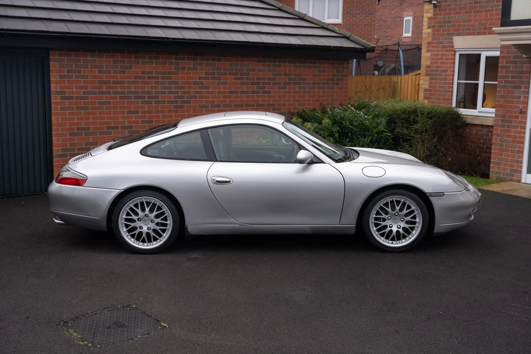 1998 Porsche 996 Carrera - Image 17 of 31