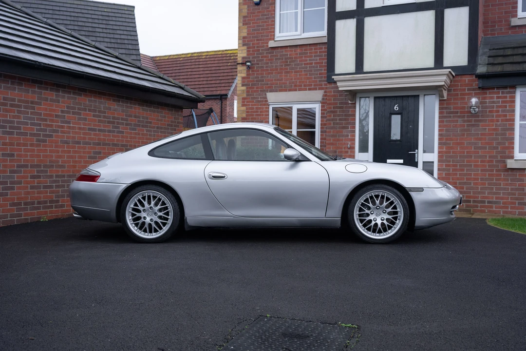 1998 Porsche 996 Carrera - Image 5 of 31