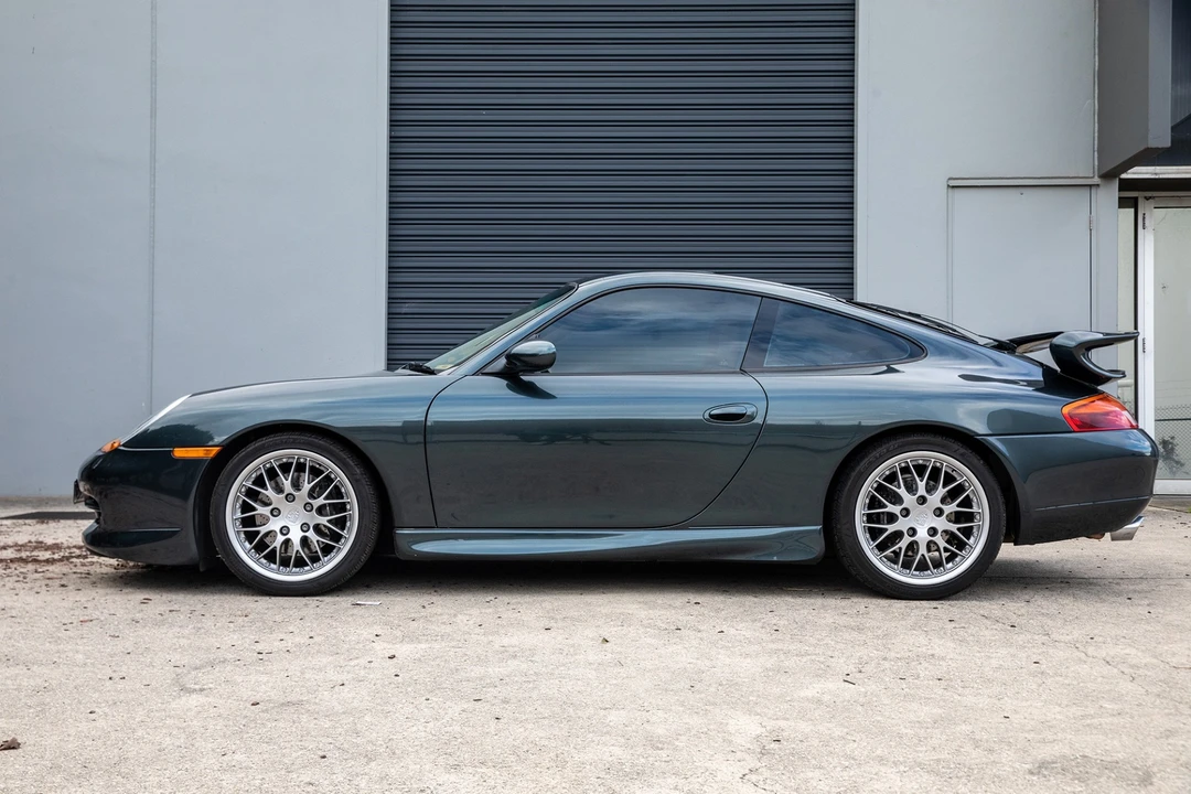 1998 Porsche 996 Carrera - Image 10 of 31