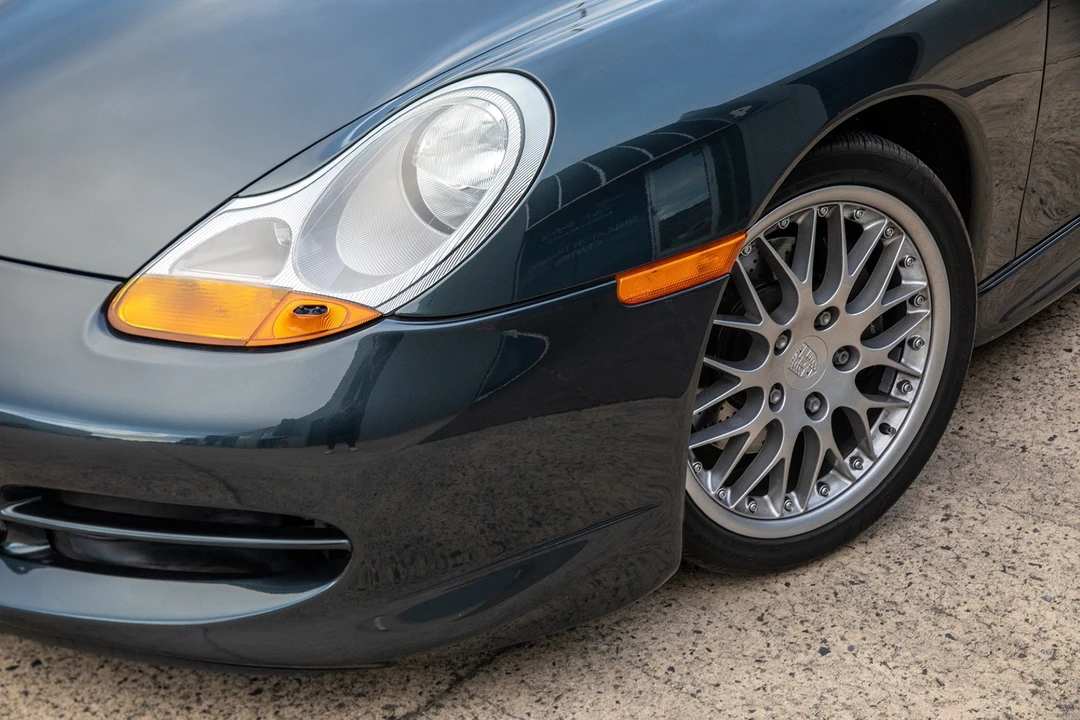 1998 Porsche 996 Carrera - Image 16 of 31