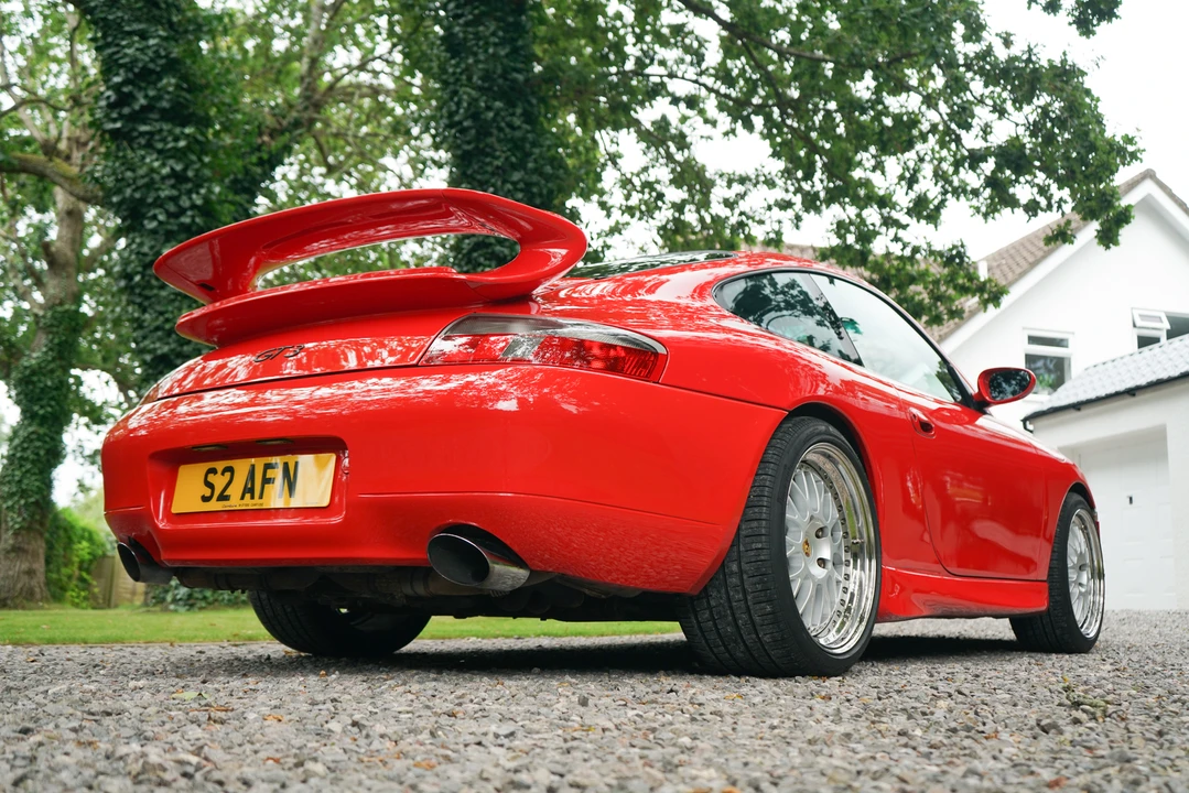 1998 Porsche 996 Carrera - Image 16 of 31