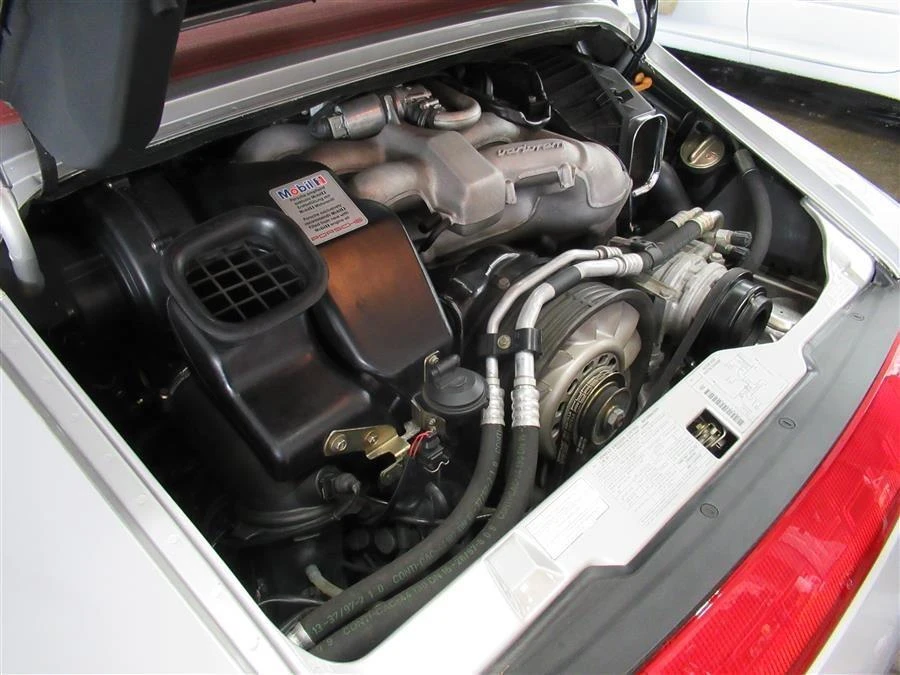 1998 Porsche 993 Carrera 4 - Image 9 of 18