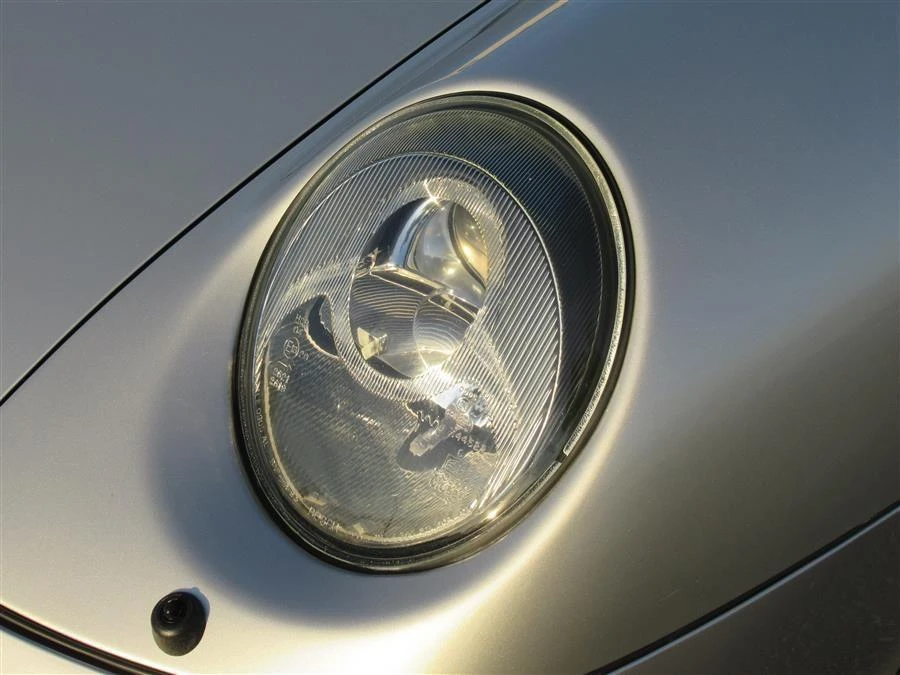 1998 Porsche 993 Carrera 4 - Image 12 of 18