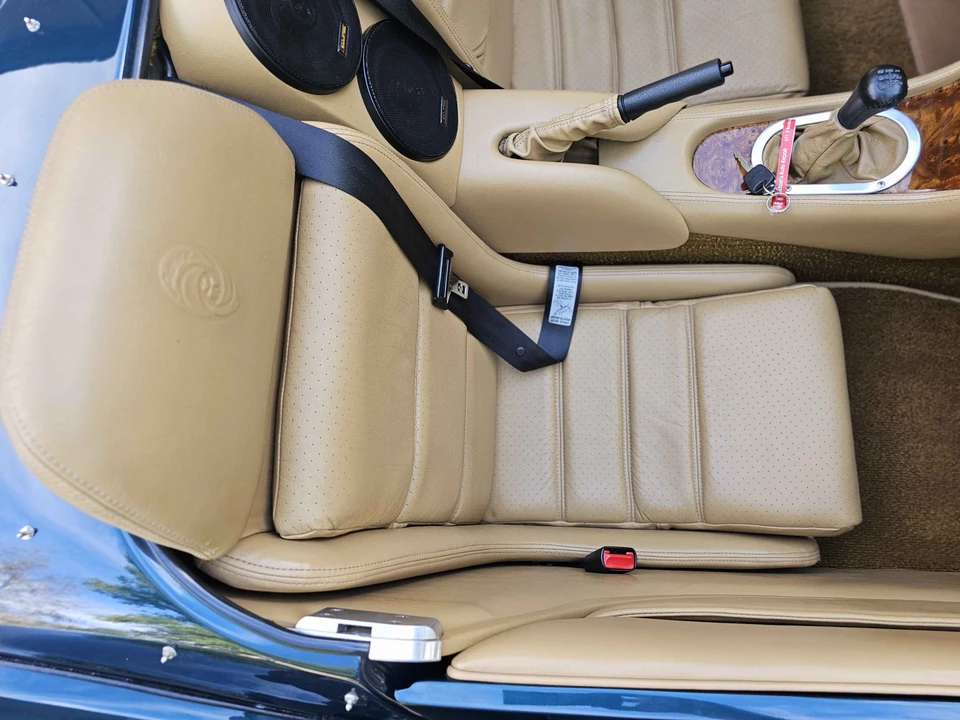 1998 Panoz Roadster - Image 26 of 31