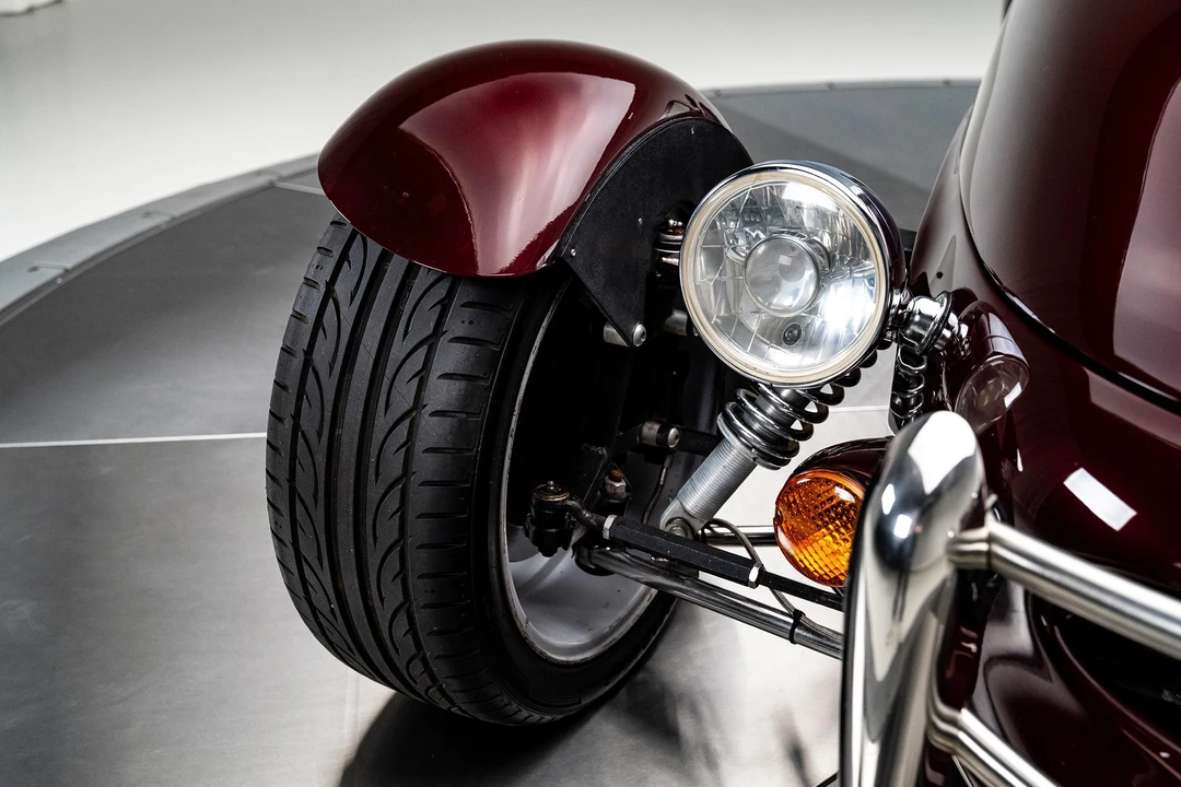 1998 Panoz Roadster - Image 12 of 31