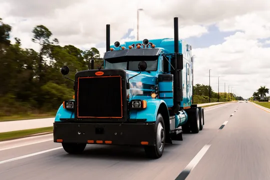 1998 Peterbilt 379 Ultracab