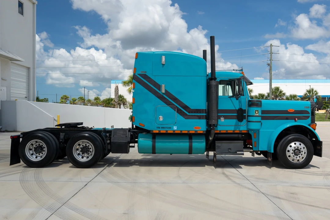 1998 Peterbilt 379 - Image 29 of 31