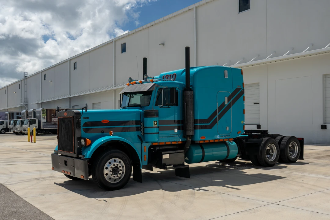 1998 Peterbilt 379 - Image 18 of 31