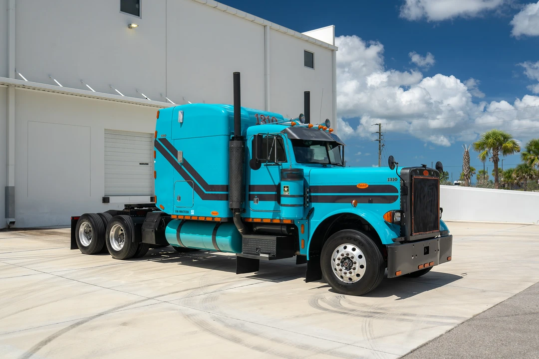 1998 Peterbilt 379 - Image 31 of 31