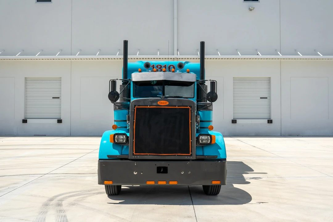 1998 Peterbilt 379 - Image 11 of 31