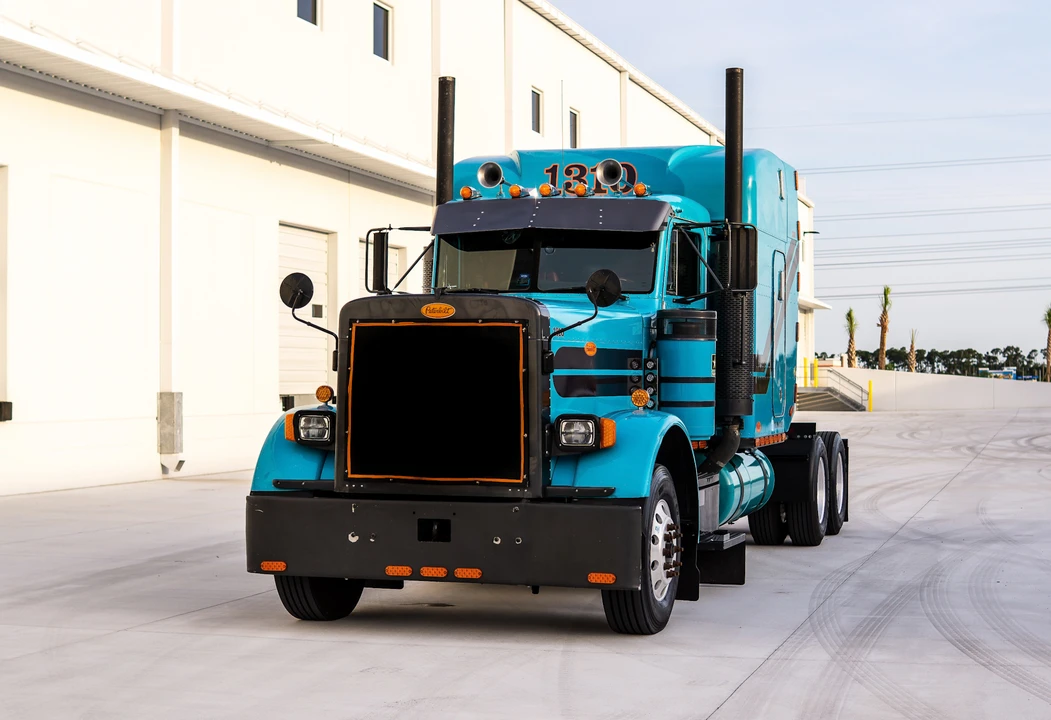1998 Peterbilt 379 - Image 14 of 31