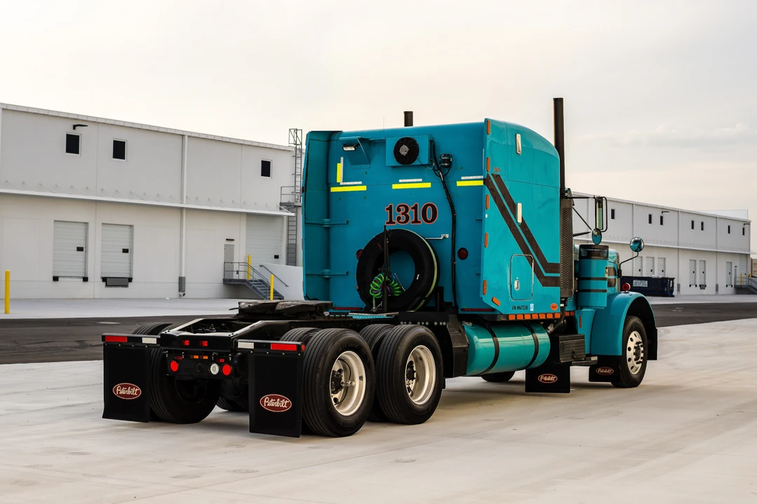 1998 Peterbilt 379 - Image 27 of 31