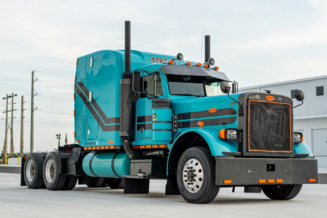 1998 Peterbilt 379 - Image 7 of 31