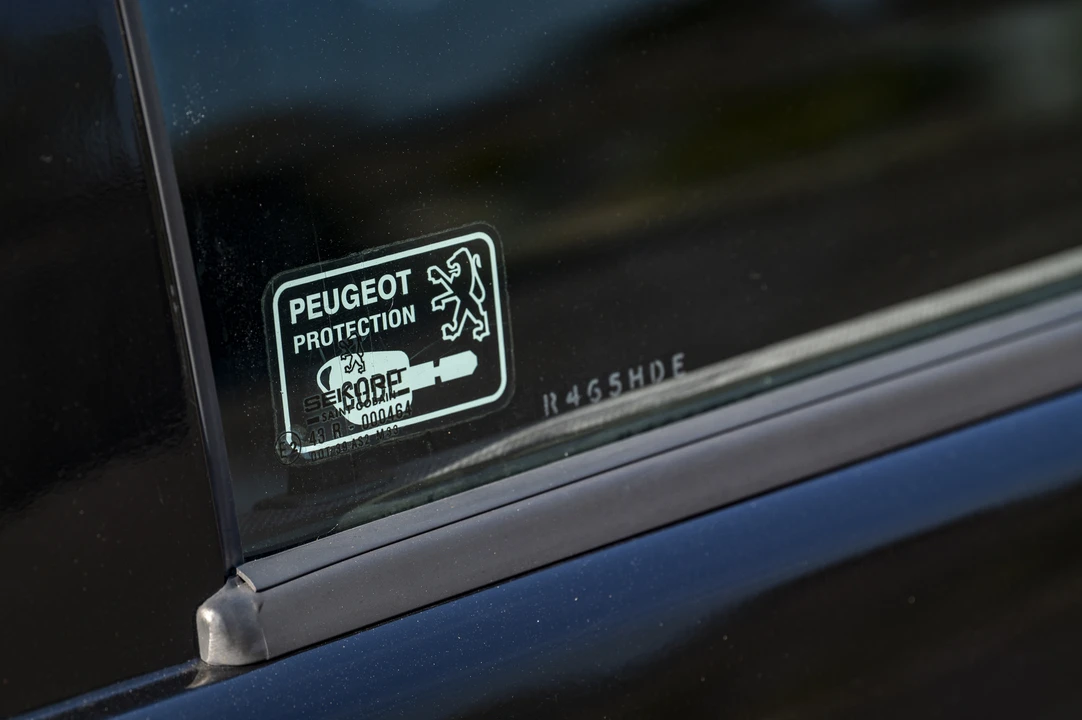 1998 Peugeot - Image 29 of 31