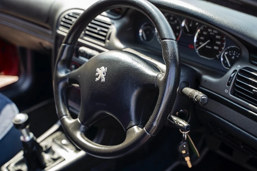 1998 Peugeot - Image 13 of 30