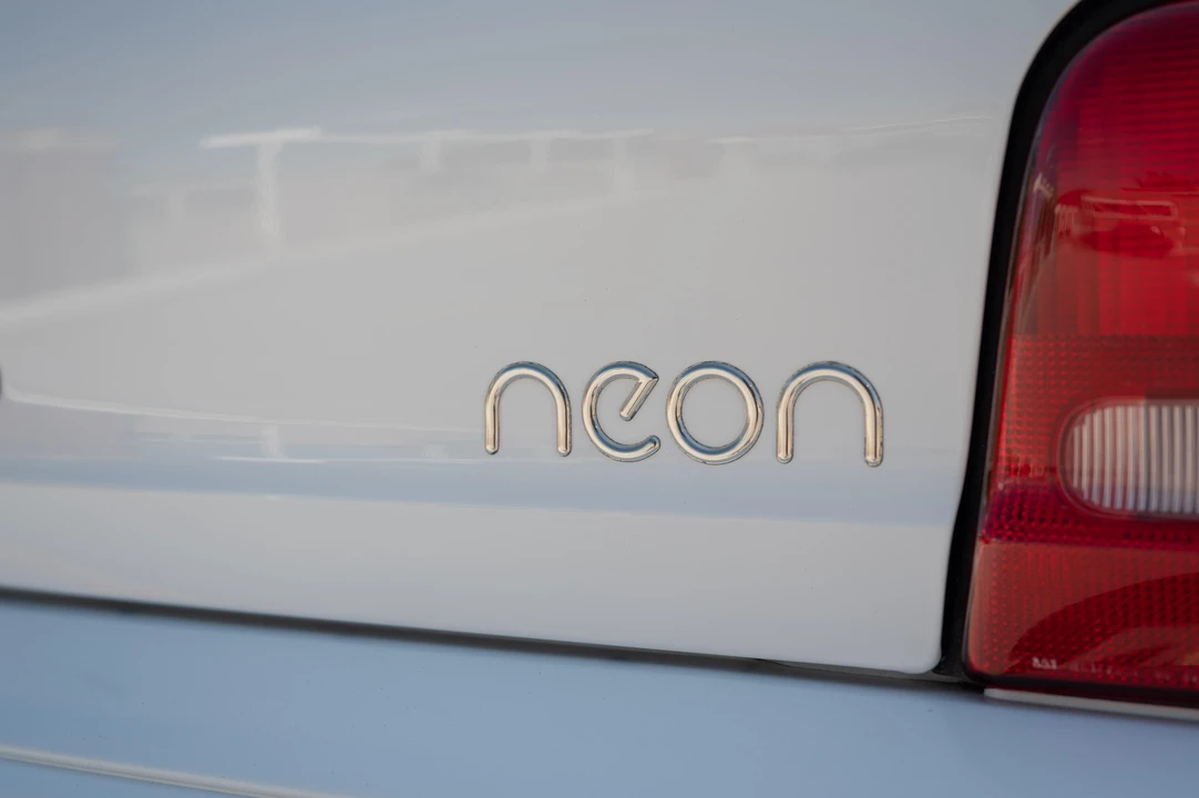 1998 Plymouth Neon - Image 25 of 31
