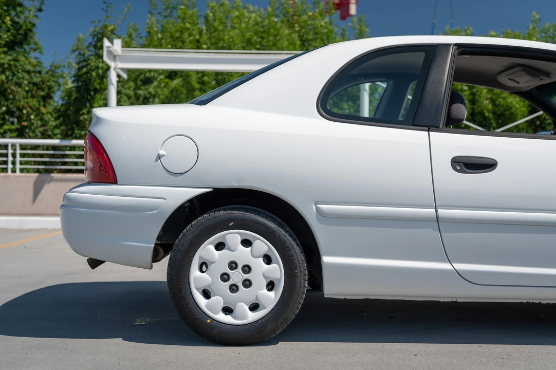 1998 Plymouth Neon - Image 30 of 31