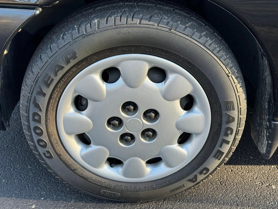 1998 Plymouth Neon - Image 27 of 31