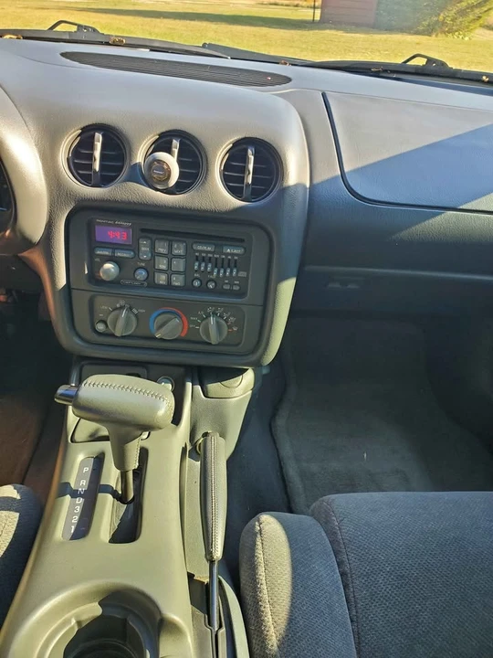 1998 Pontiac Firebird 4th Gen - Image 5 of 15