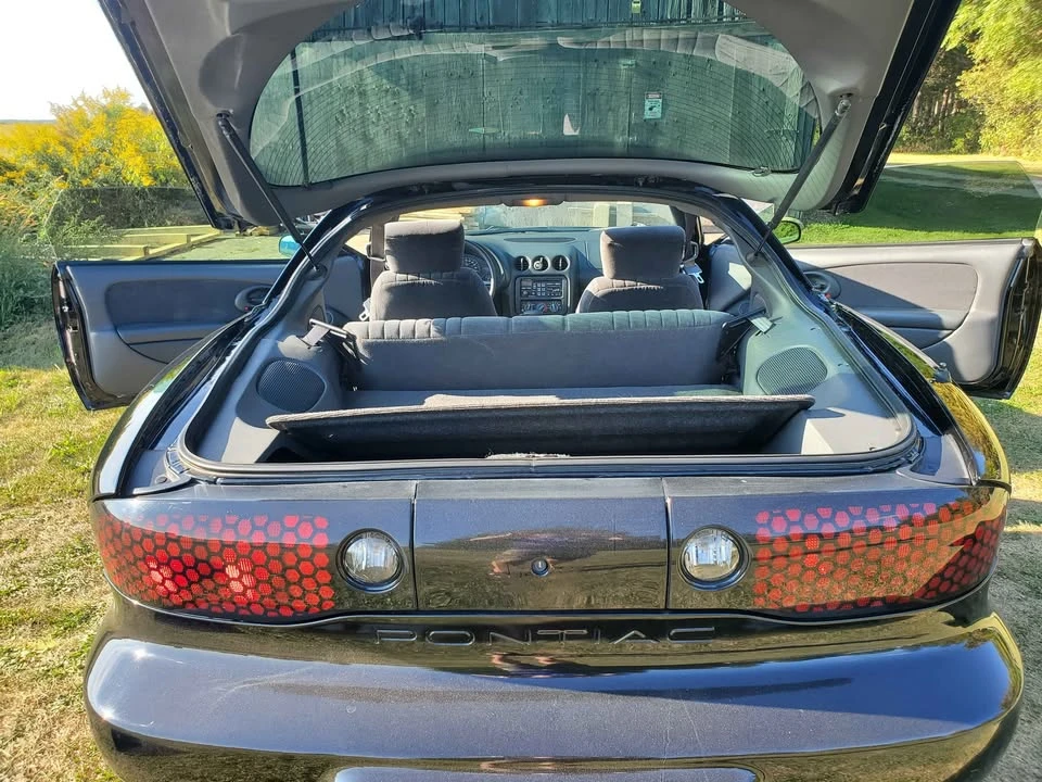 1998 Pontiac Firebird 4th Gen - Image 11 of 15