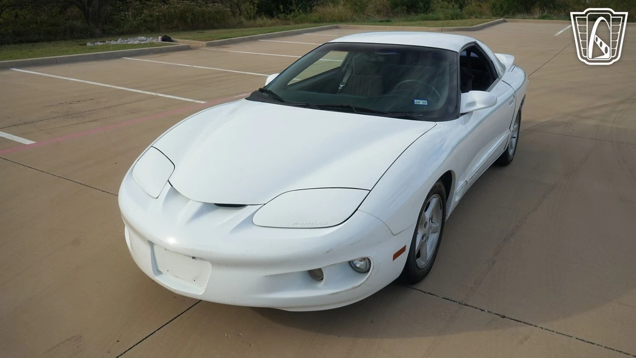 1998 Pontiac Firebird 4th Gen - Image 3 of 12