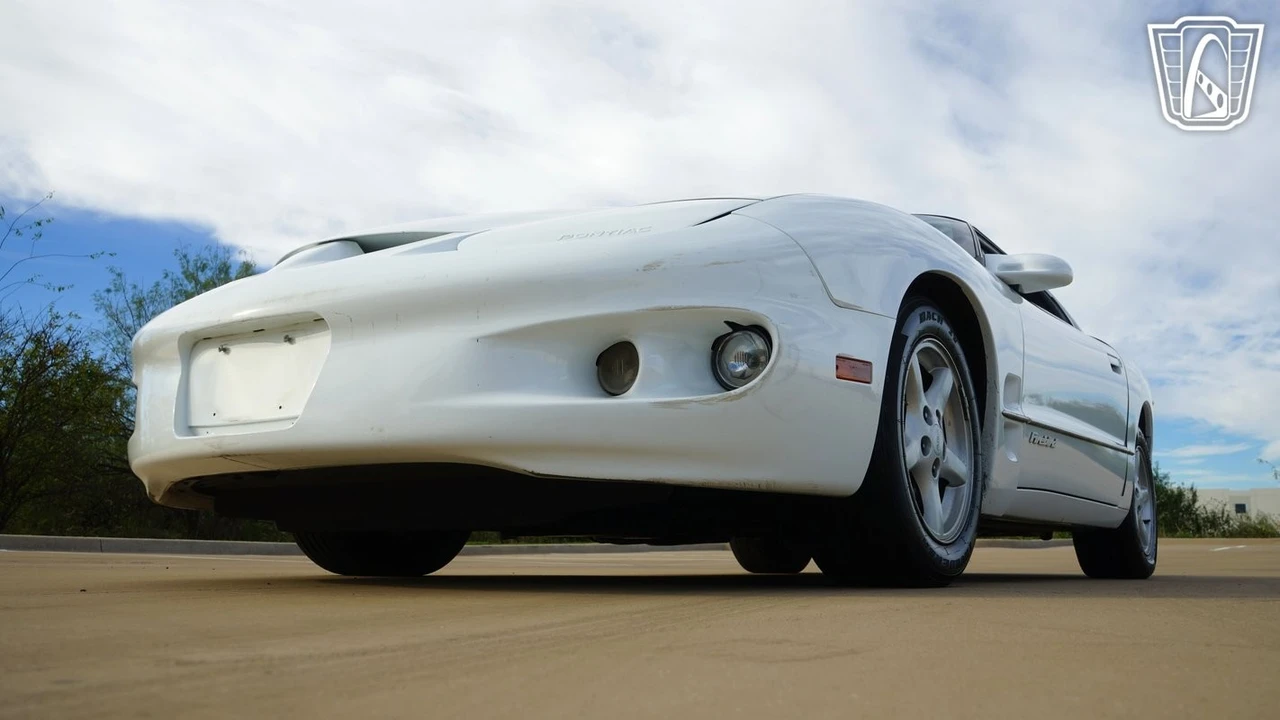 1998 Pontiac Firebird 4th Gen - Image 5 of 12
