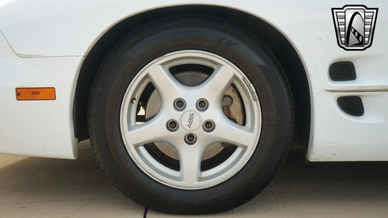 1998 Pontiac Firebird 4th Gen - Image 9 of 12