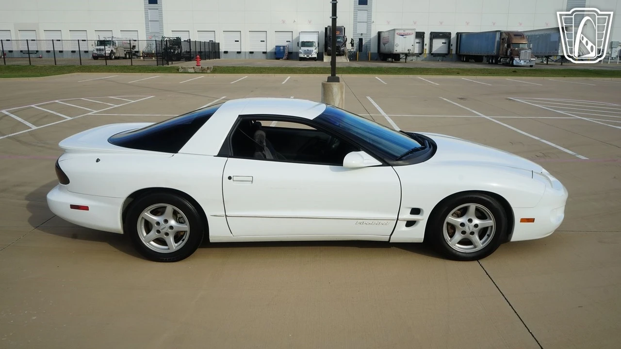 1998 Pontiac Firebird 4th Gen - Image 19 of 21