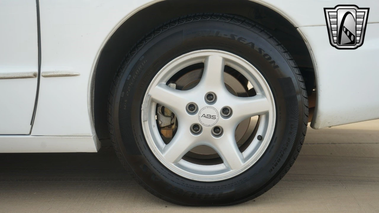1998 Pontiac Firebird 4th Gen - Image 10 of 12