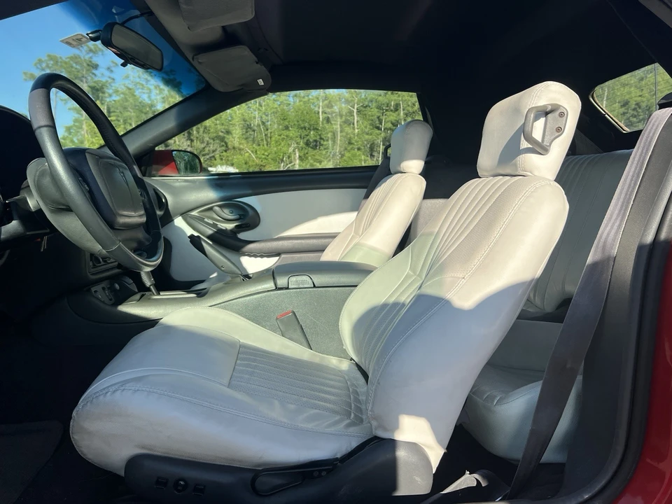 1998 Pontiac Firebird 4th Gen - Image 21 of 24