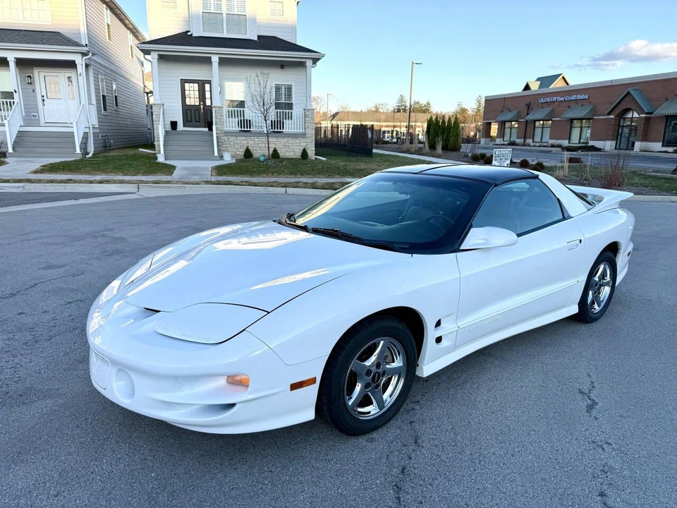 1998 Pontiac Firebird 4th Gen - Image 2 of 31