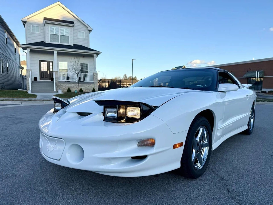 1998 Pontiac Firebird 4th Gen - Image 4 of 31