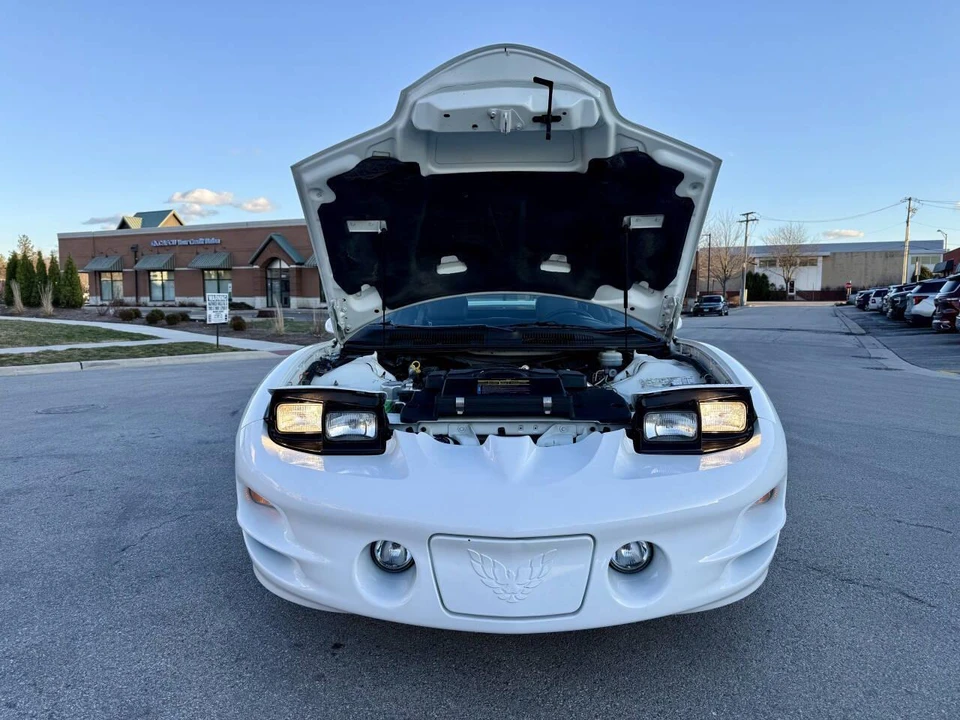1998 Pontiac Firebird 4th Gen - Image 8 of 31