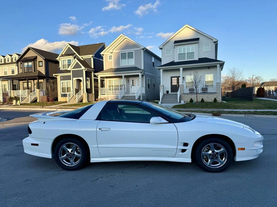 1998 Pontiac Firebird 4th Gen - Image 13 of 31