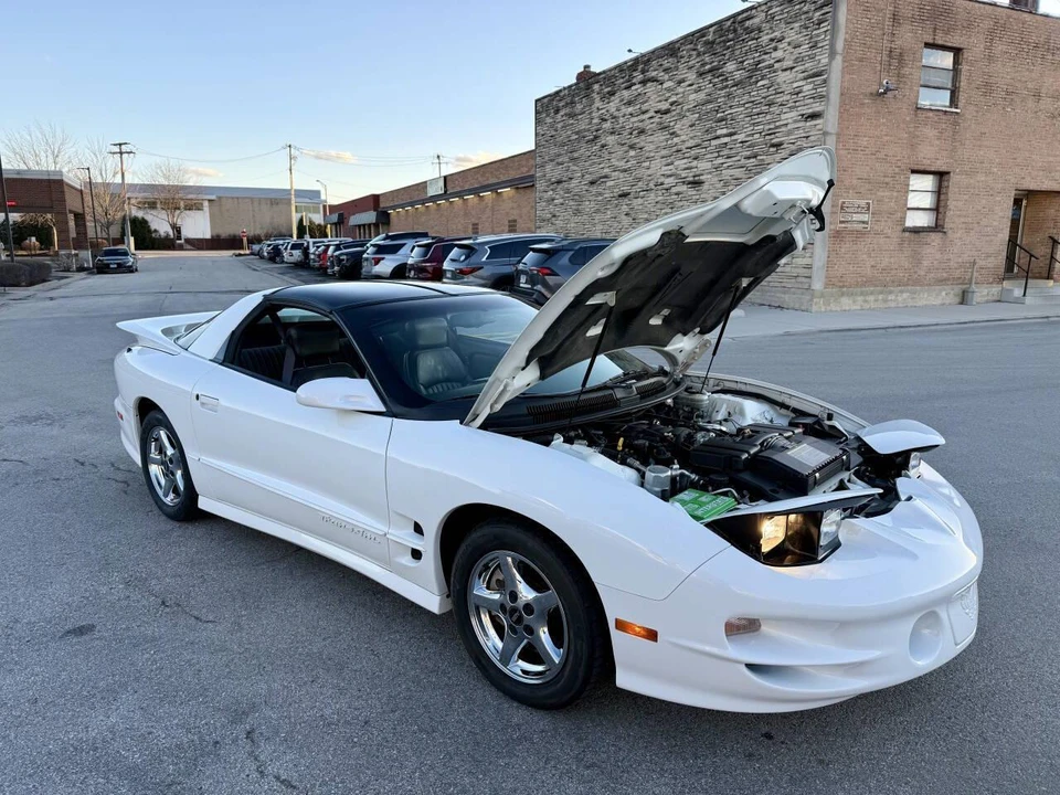 1998 Pontiac Firebird 4th Gen - Image 11 of 31