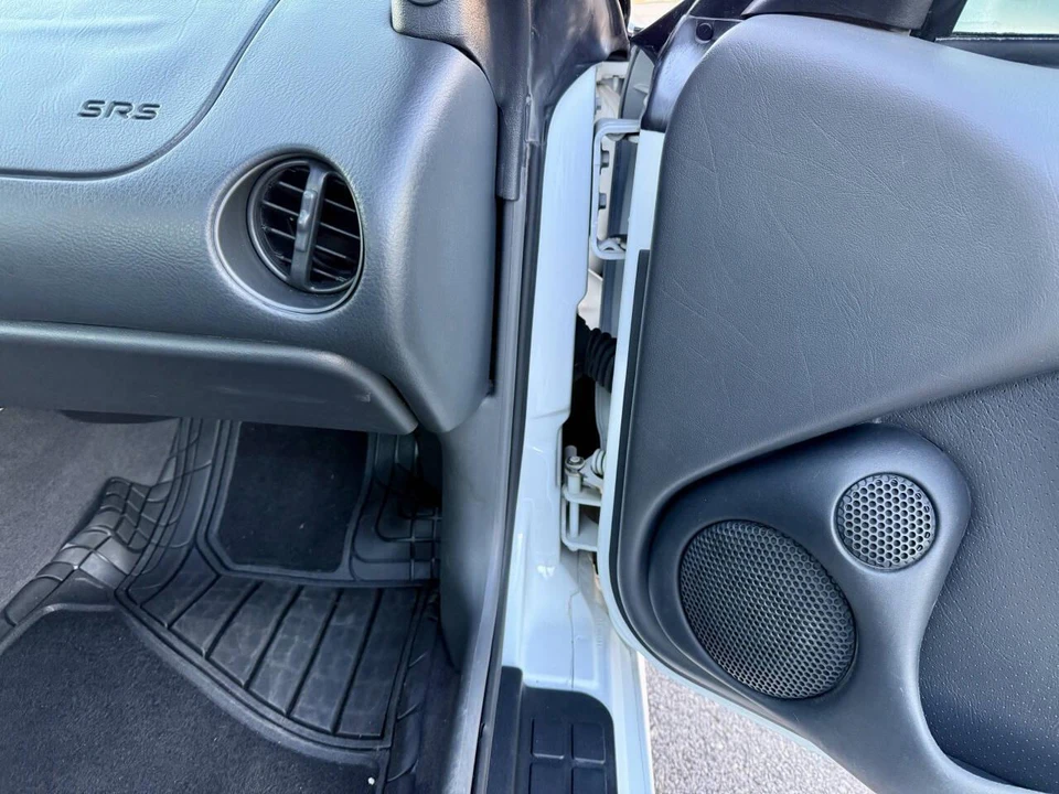 1998 Pontiac Firebird 4th Gen - Image 21 of 31