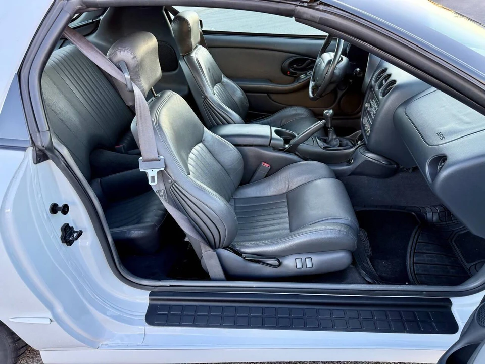 1998 Pontiac Firebird 4th Gen - Image 23 of 31